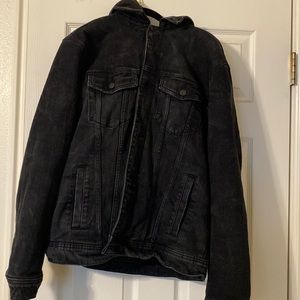 Hollister puff jacket